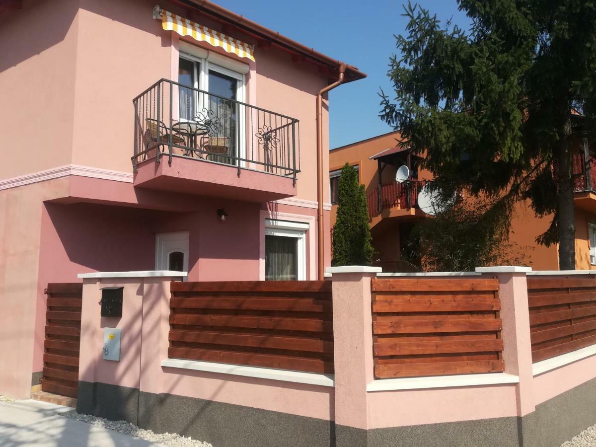 Dream Lux Apartman Hajduszoboszlo Luaran gambar